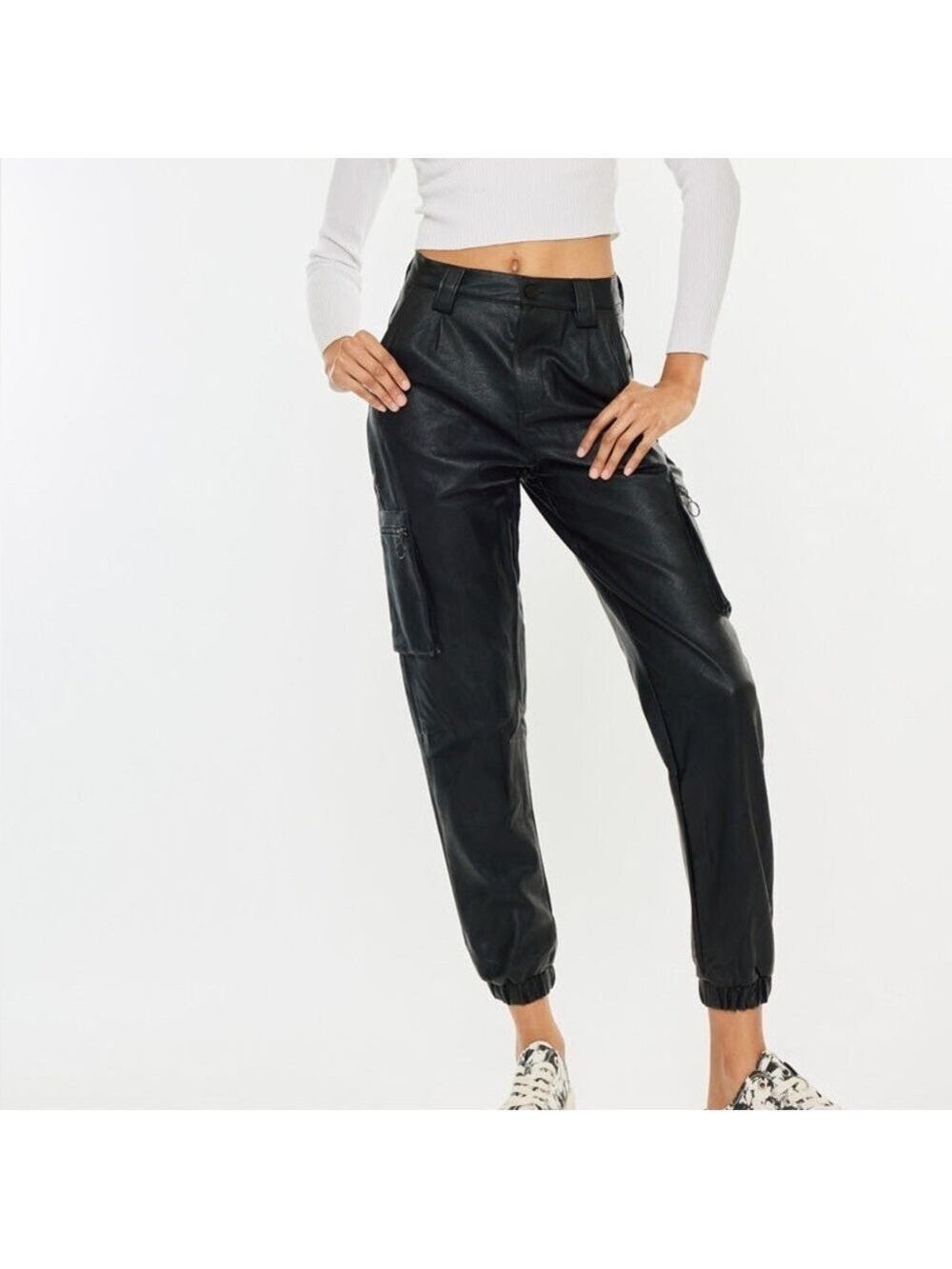 KanCan Rooney Ultra High Rise Faux Leather Cargo Joggers, size 7/27